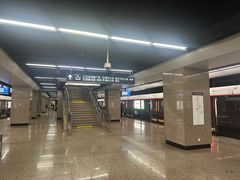 -人民广场(地铁站)