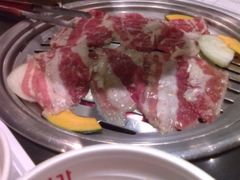 满心尝五花肉-本家韩国烤肉(青岛万象城店)