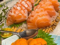 -山川小町·极番烧肉(新地假日广场店)