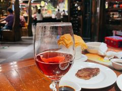 红酒咖啡-四海一家自助餐(益田假日广场店)