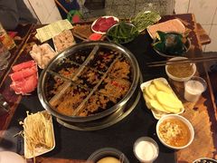 -邓莽子老火锅(中兴路总店)