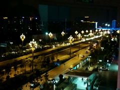 -昆明朗威酒店(昆明站火车站双桥夜市风情街店)