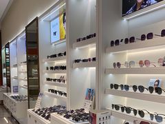 -J-Optical佳视明眼镜·蔡司视觉(青岛金茂览秀城店)