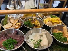 -一朵菌·野生菌探索家火锅(南亚店)