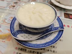 -广信牛奶甜品世家(台东店)