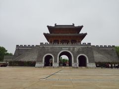 -雪山彩虹谷景区