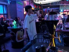 -UP嘻哈酒吧(粉巢店)