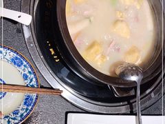 -大匠工房古船木艺术餐厅·猪肚鸡专门店(长白仙岛店)