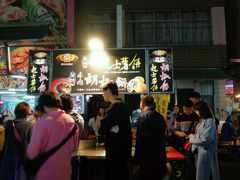 -六合夜市