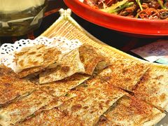 -乡土黄·鲜牛肉火锅·小龙虾(兴业街店)
