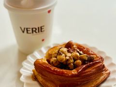 -VERIE BAKEHOUSE
