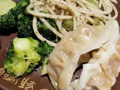 -韩盛炭火烤肉(万达广场店)