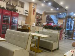 -江城燕子大排档(江汉路步行街店)