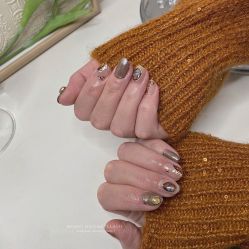 -Momo nail 日系美甲