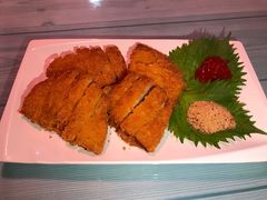 日式炸猪排-酉泽屋刺身三文鱼寿司主题餐厅(望馨商业中心店)