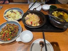 -云海肴·汽锅鸡·云南菜(天山百盛优客店)