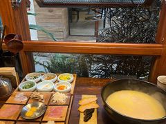 -银米·云南传统过桥米线(双廊黑金冠店)
