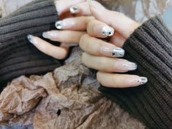 -Meet Nail 美睫·美甲