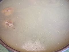 松茸鸡汤-松赞拉萨林卡酒店