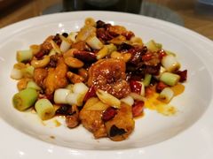 果仁宫保虾球-万达瑞华酒店·品珍中餐厅