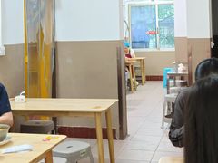 -铁锅哥米线