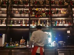 -星河吉酒店-BOND大堂吧·咖啡·简餐