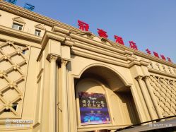 -甘井子区冠豪主题婚礼酒店宴会厅(机场店)