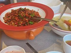 -有红鸡毛店·川菜(建设路店)