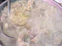 排骨炖酸菜-东北酱骨头馆(蓁巷店)