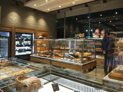面包甜点陈列柜-巴黎贝甜(右安门店)