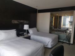 -青岛海尔洲际酒店