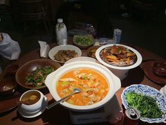 -荷栖小院·品质江西菜(红谷滩店)