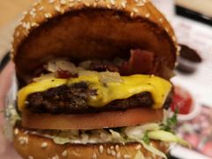 -The Habit Burger Grill 哈比特汉堡(爱琴海店)
