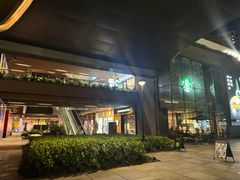 -瑞虹新天地月亮湾