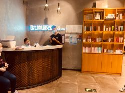 -时尚殿堂明星门店