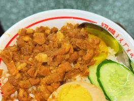 台**饭