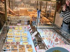 -万利隆·活力烘焙(人民路店)