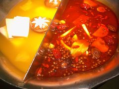 台式麻辣花胶鸡鸳鸯锅-湊湊火锅·茶憩(世博大道店)