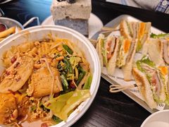 -W COLLECTIVE  DESSERT SHOP