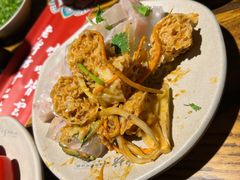 -老牌坊云南鱼豆花火锅(爱建店)