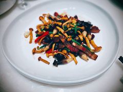 鸡枞菇炒腊味-南太湖山庄·四季轩&国风堂中餐厅