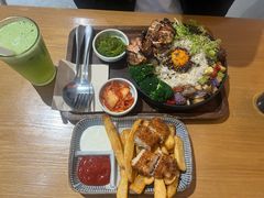 -HELLO 27 意面·沙拉·帕尼尼