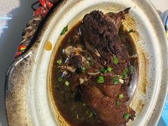 -老码头黑皮肘子锅包肉(赣水路店)