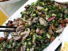 苦菜酥红豆-蔼若春.传承三十年云南菜(金碧公园店)