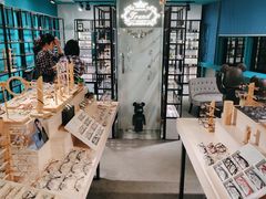 -Trend1881视光·蔡司视觉(领展广场店)