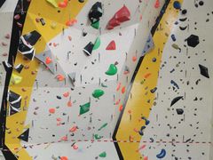 -问山MountQuest攀岩馆