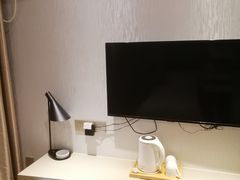 -柏曼酒店(合肥国购广场三里庵地铁店)