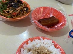 -咱家王新国把子肉(县东巷店)