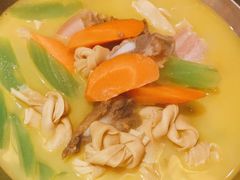 腌笃鲜-九炉分座(个园店)