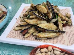 -鹤乡东北菜(崮山路店)